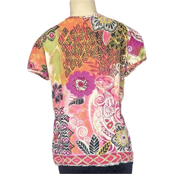 Dressbarn L Pink Floral V-Beads-Button Neckline Pin-Tuck Detail Short Sleeve Top - Picture 4 of 6